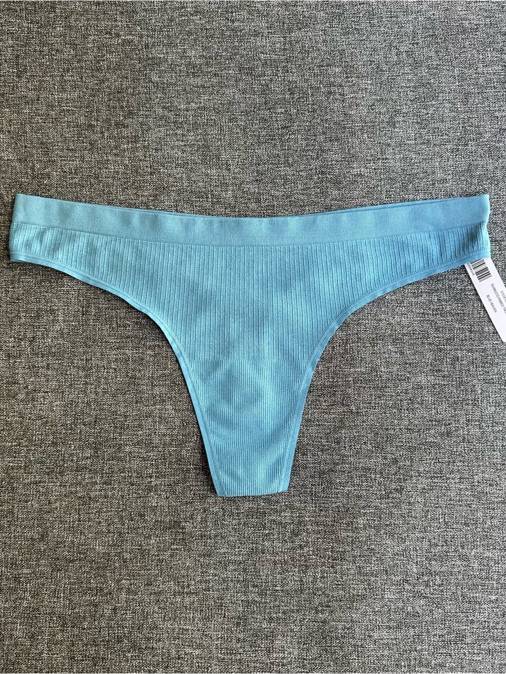 NWT Soma Seamless Ribbed Thong Panty Blue Heaven 570381691 Large